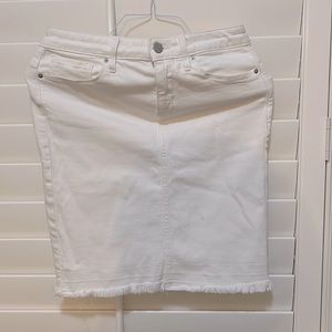 White jean Calvin Klein skirt